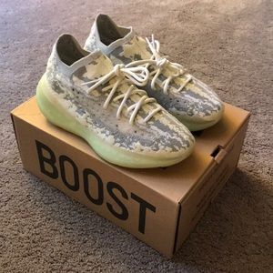 Slightly Used sneakers - size 9.5